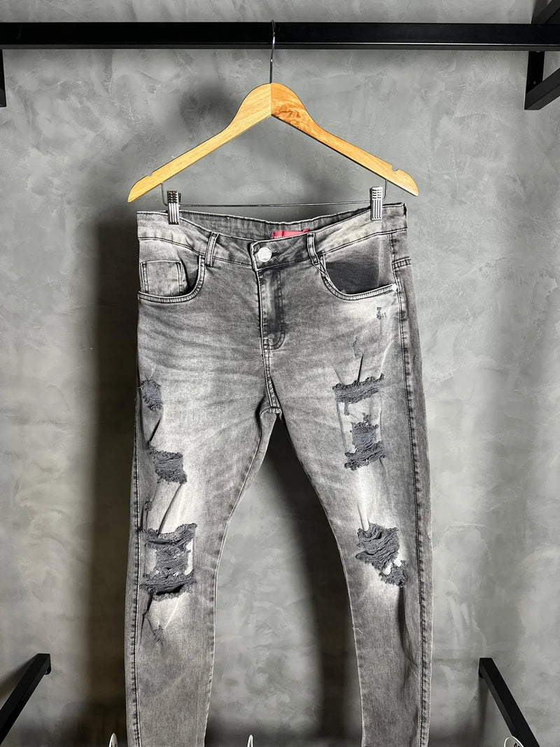 CALÇA CARAJA JEANS CINZA CLARO(MODELO JOGADOR)