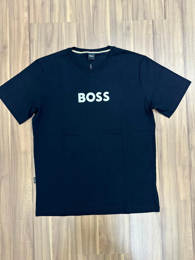 CAMISETA BOSS ESTAMPA EMBORRACHADA NO MEIO