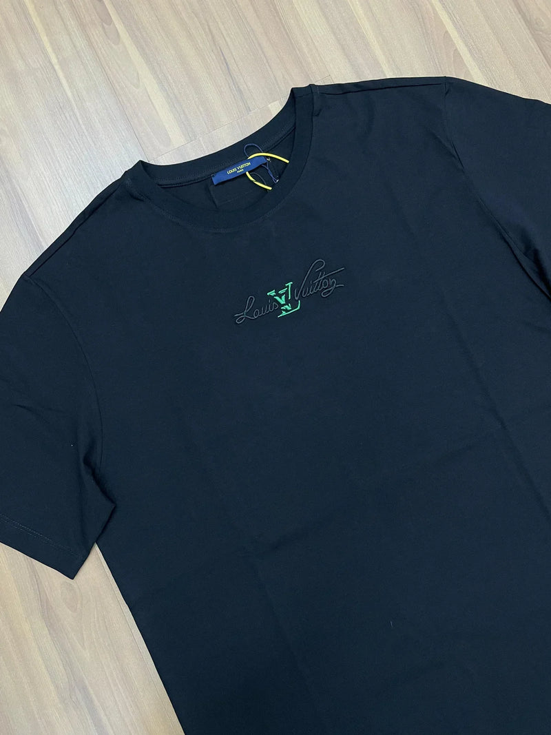 CAMISETA LOUIS VUITTON ESTAMPA BORDADA PRETA E VERDE